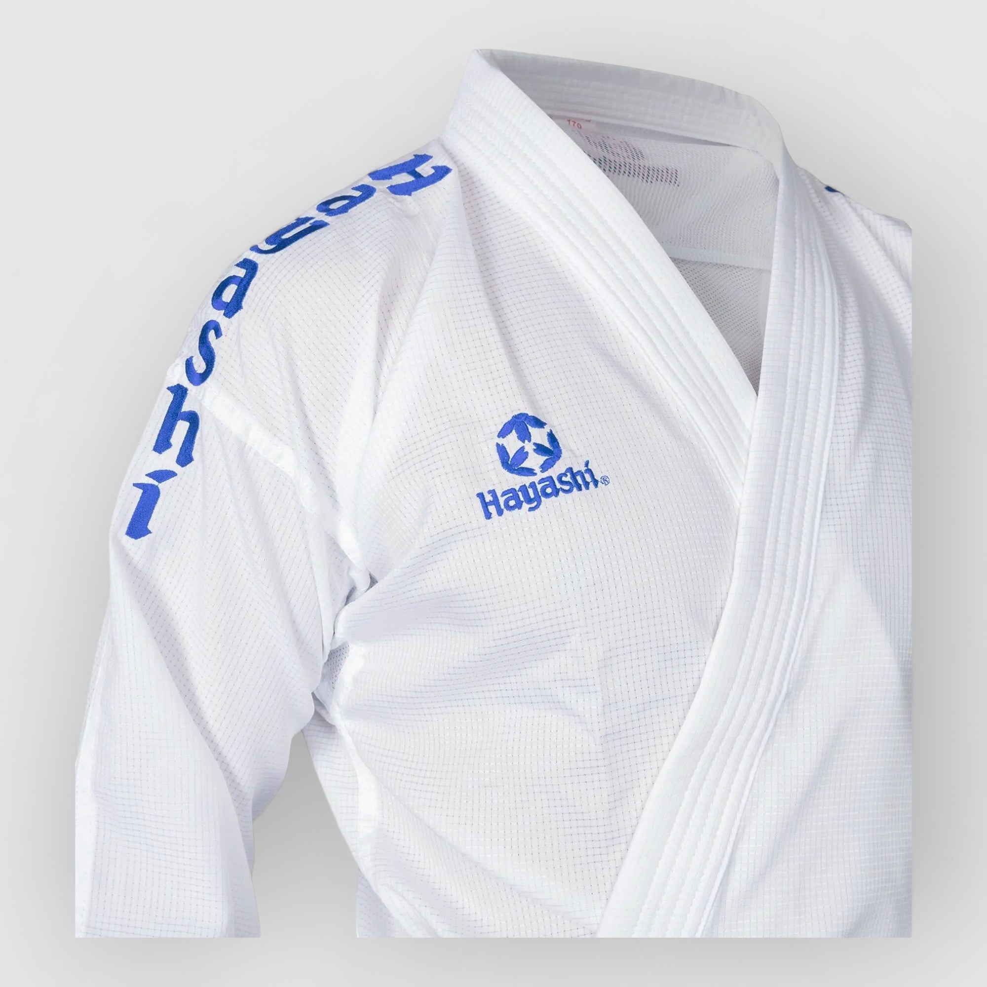 HAYASHI Air Deluxe Karate Gi - Blå og Rød - CombatStore.no