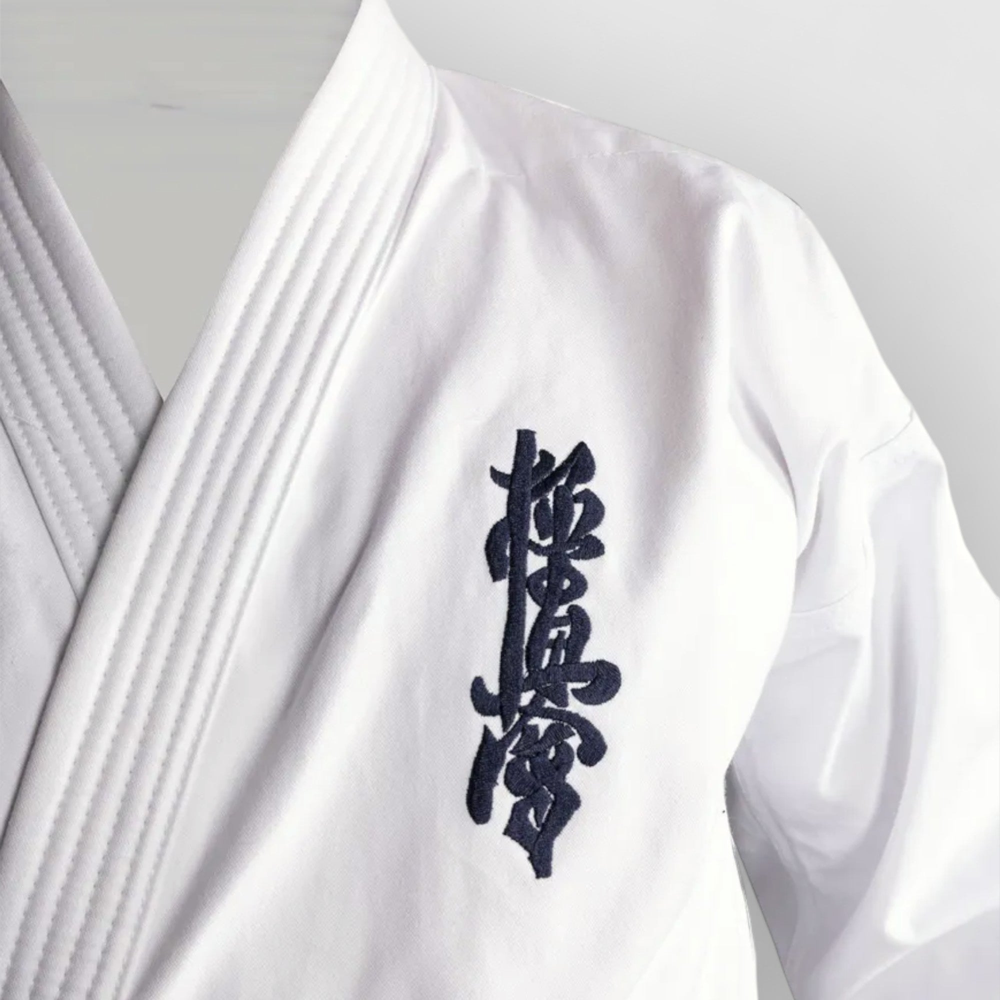 HAYASHI Kyokushinkai Karate Gi - CombatStore.no