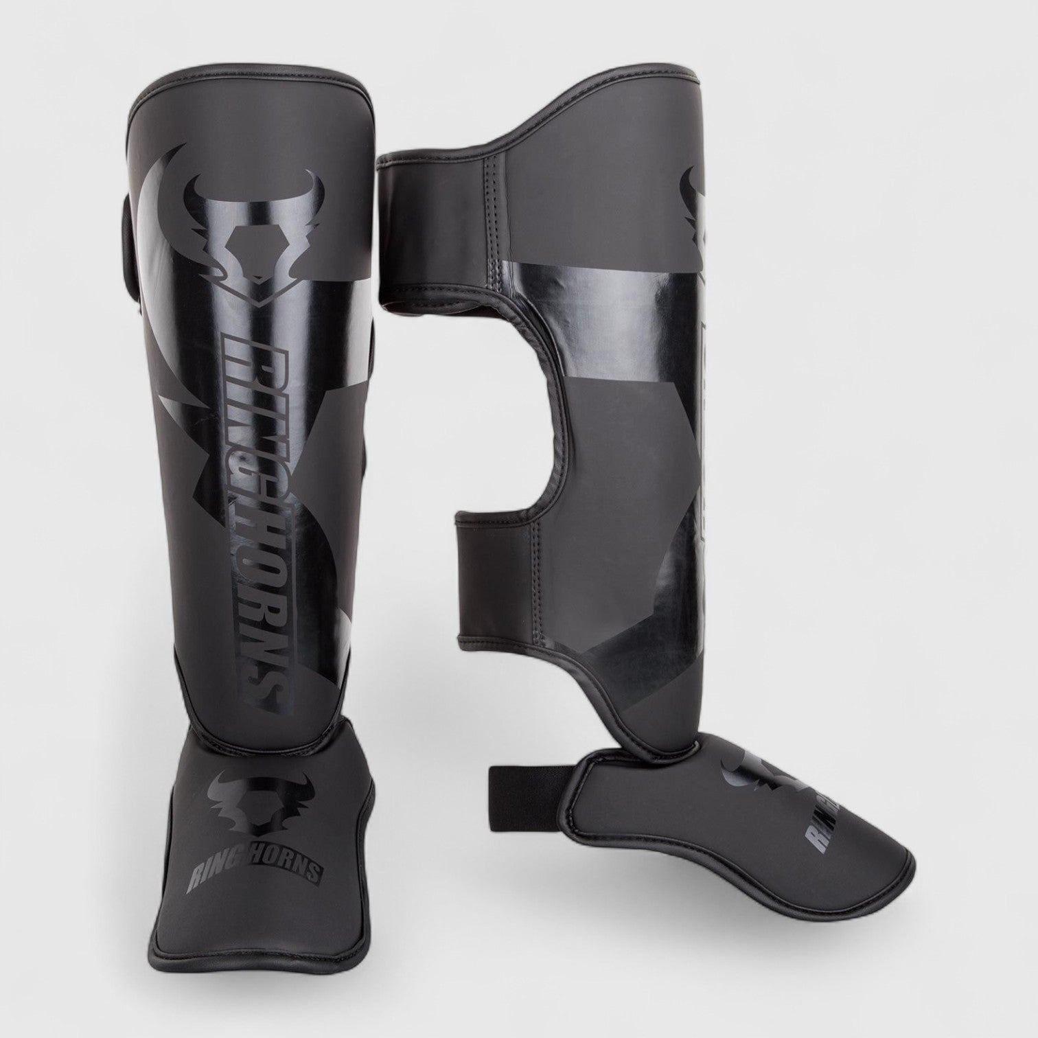 RINGHORNS Charger Legg og Vristbeskytter - Svart/Svart - CombatStore.no