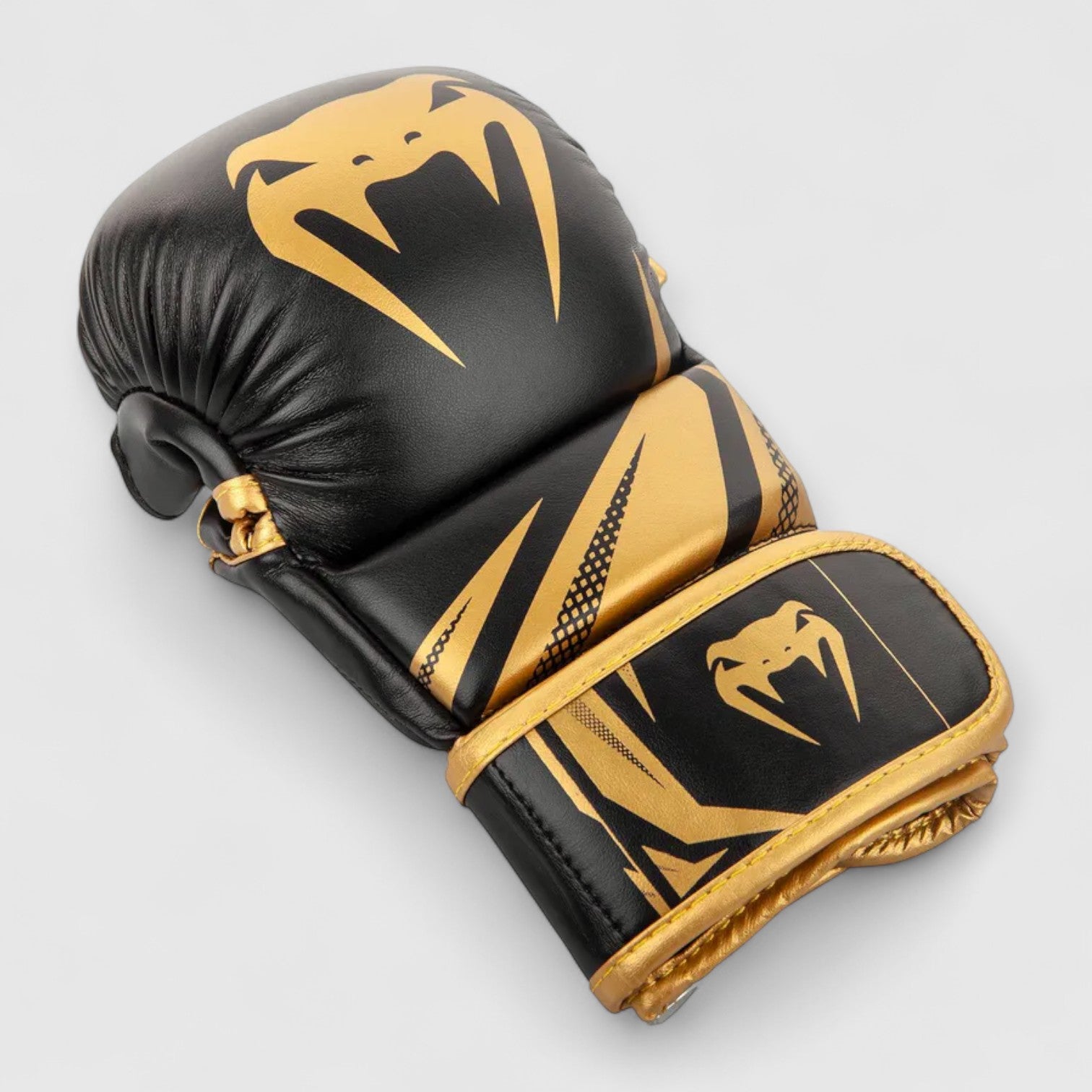 VENUM Challenger 3.0 Sparringshansker MMA - Svart/Gull - CombatStore.no