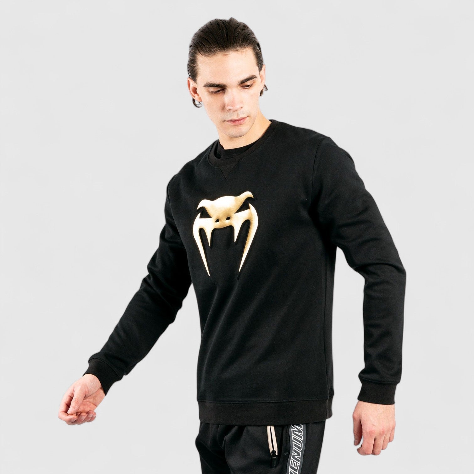 VENUM Classic Genser - Svart/Gull - CombatStore.no