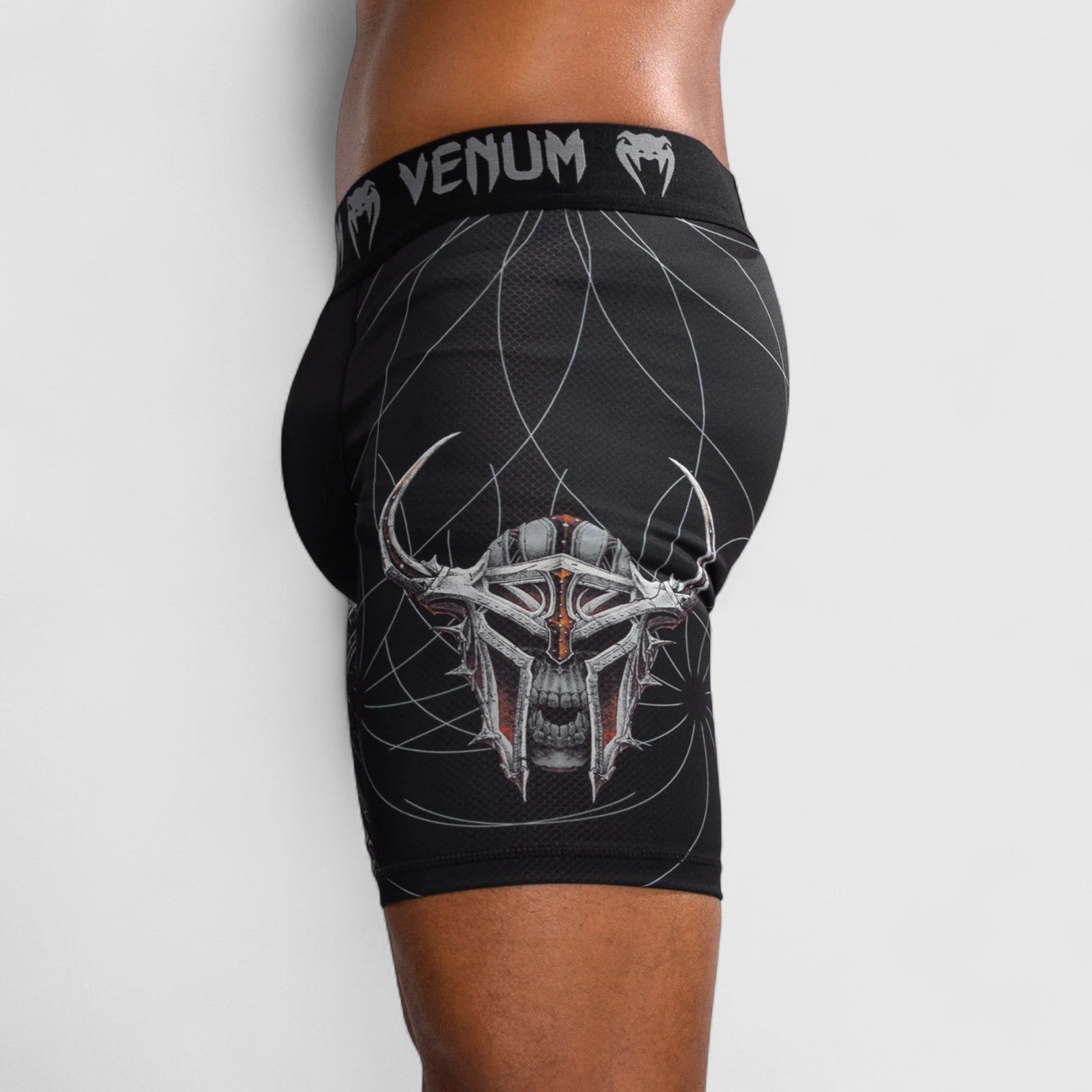 VENUM Gladiator 5.0 Vale Tudo Shorts - CombatStore.no