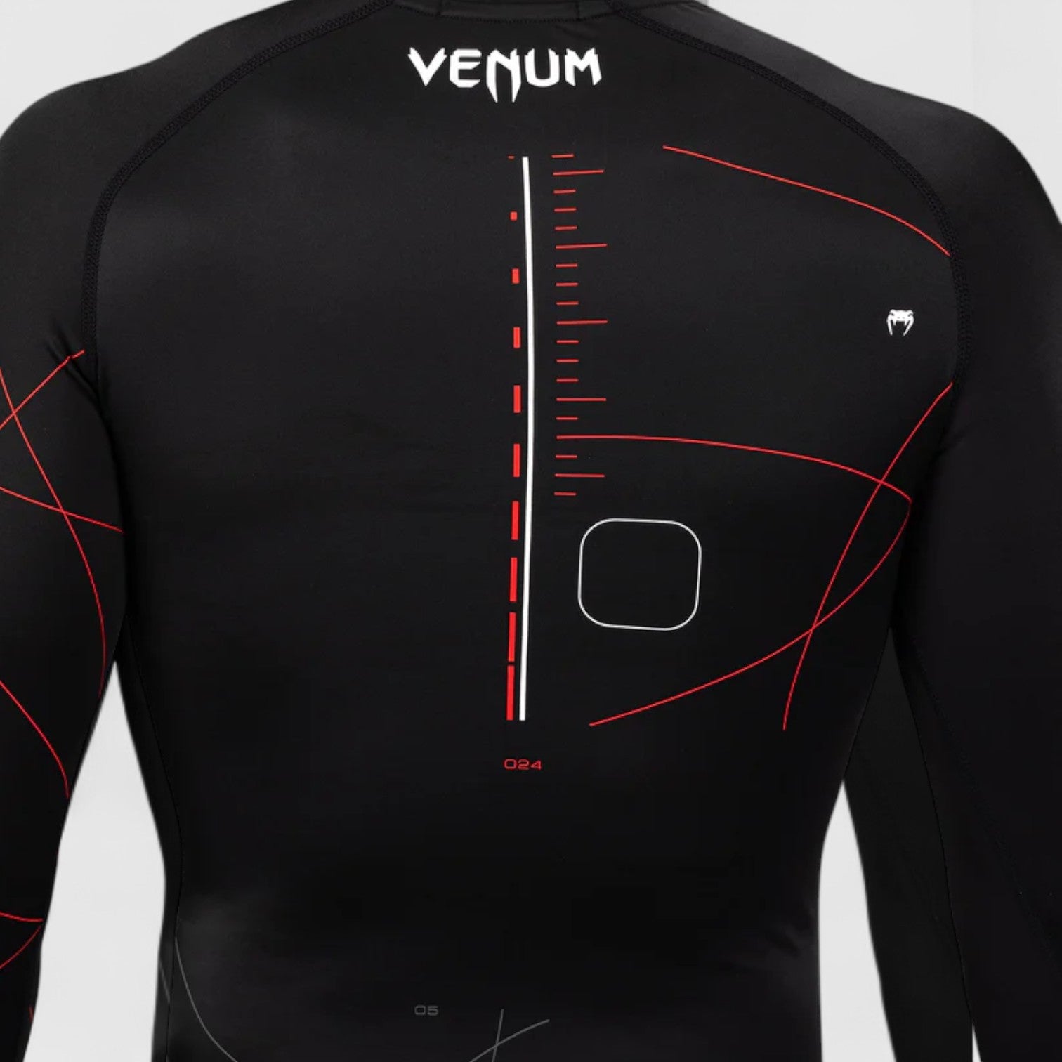 VENUM Tactical XT Rashguard med lange ermer Svart og Rød - CombatStore.no
