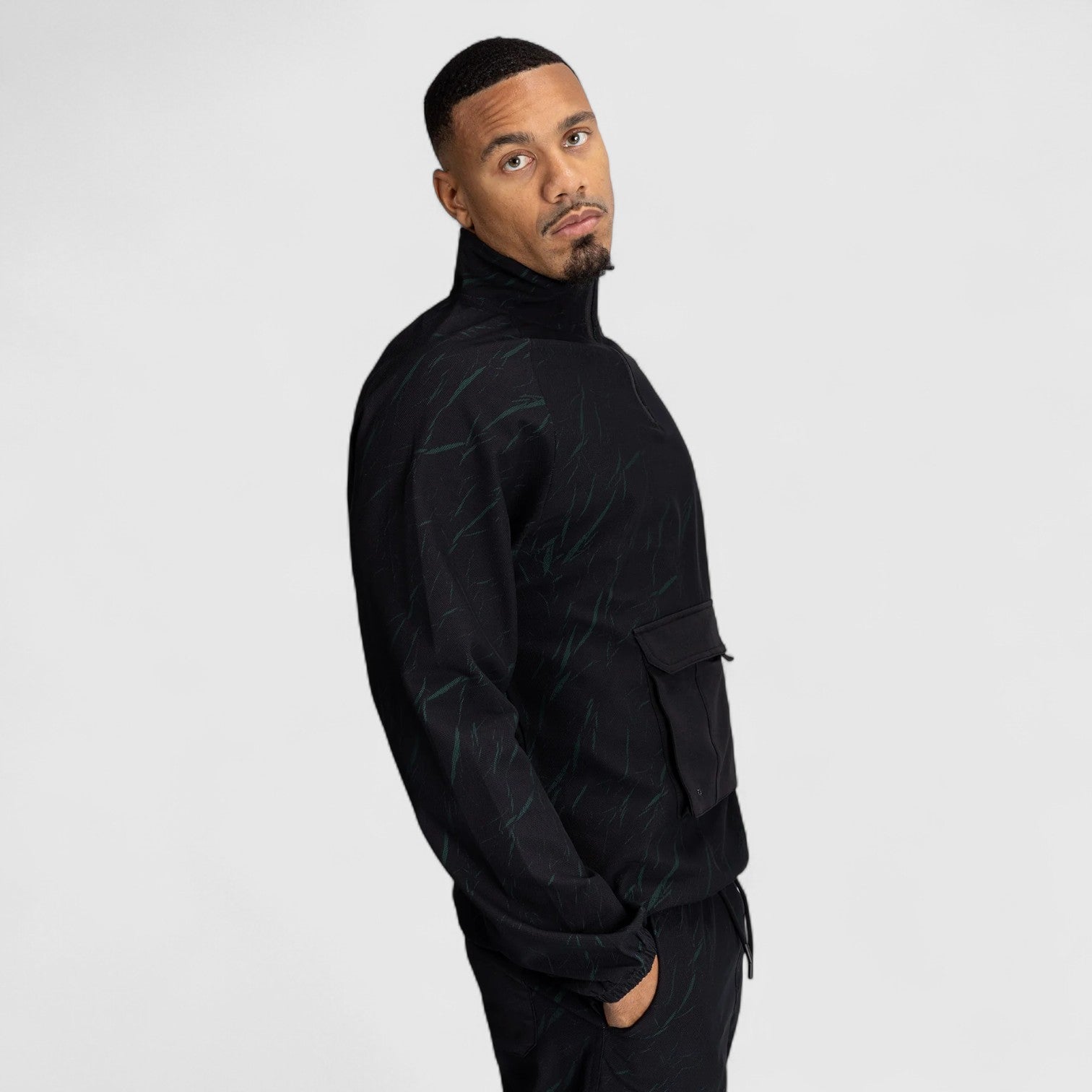 VENUM Trooper Herre Half - Zip Jakke - Svart/Skogsgrønn - CombatStore.no