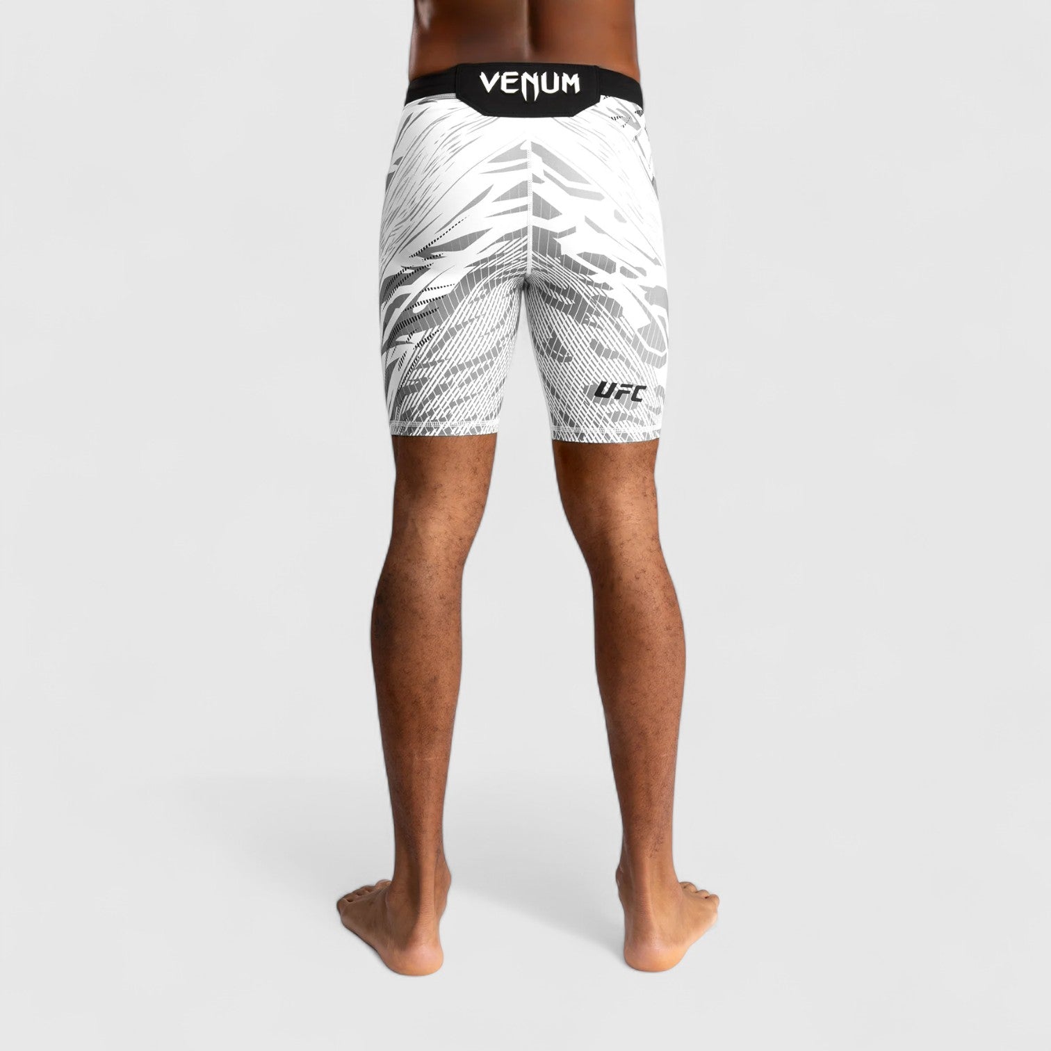 VENUM UFC Fusion Fight Night Vale Tudo Fight Shorts Hvit - CombatStore.no
