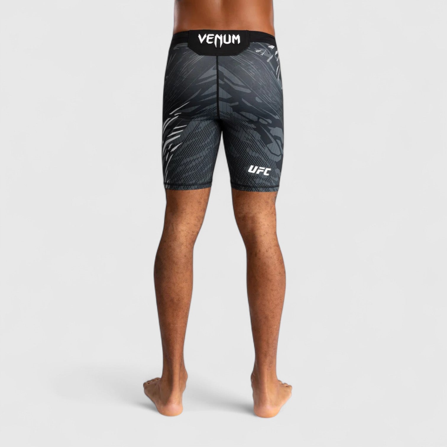 VENUM UFC Fusion Fight Night Vale Tudo Fight Shorts Svart - CombatStore.no