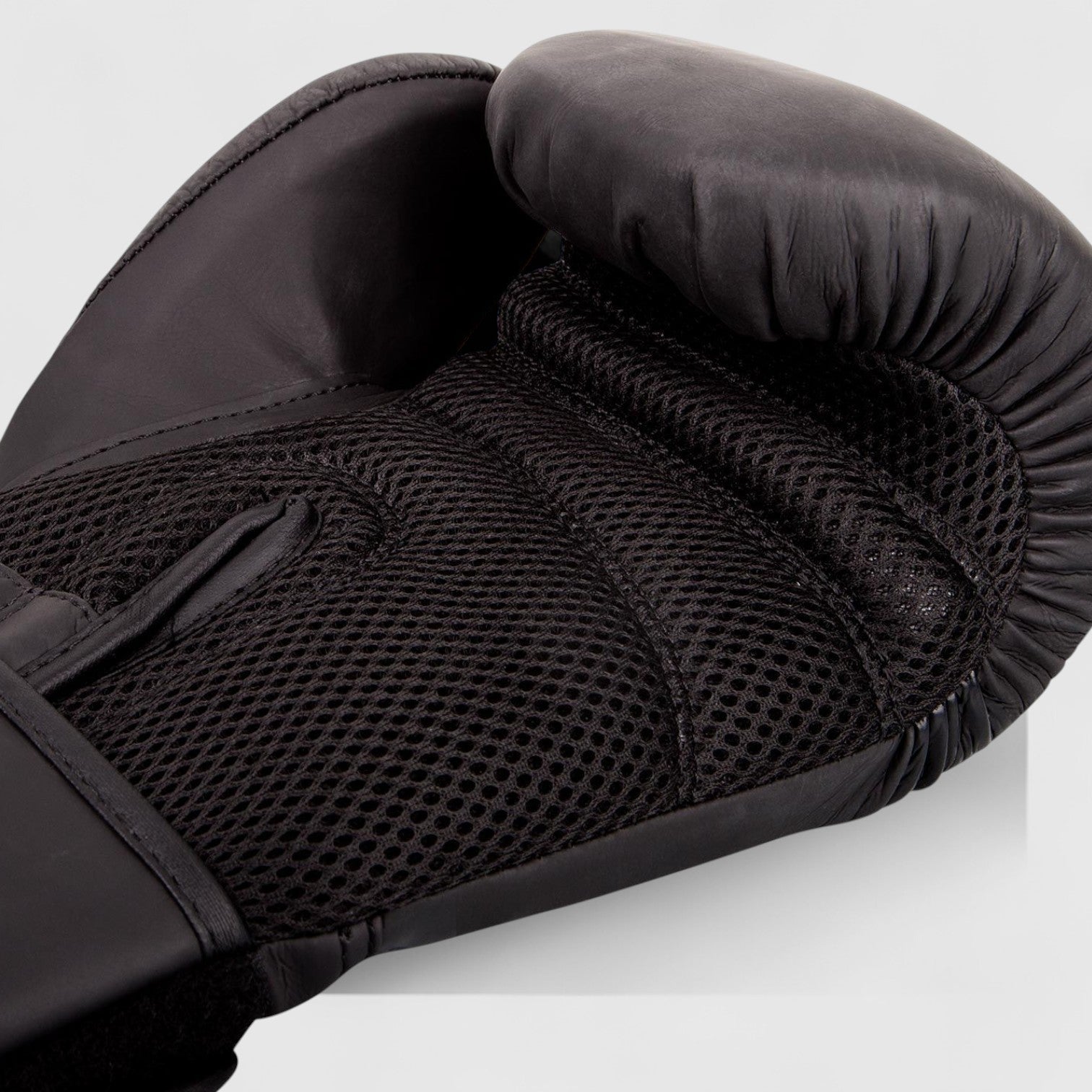 RINGHORNS Charger Boksehansker - Svart/Svart - CombatStore.no