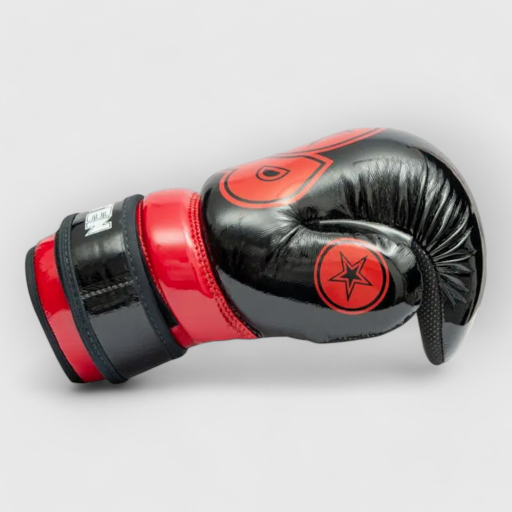 TOP TEN Glossy Pointfighter/Semikontakthansker - Svart/Rød - CombatStore.no