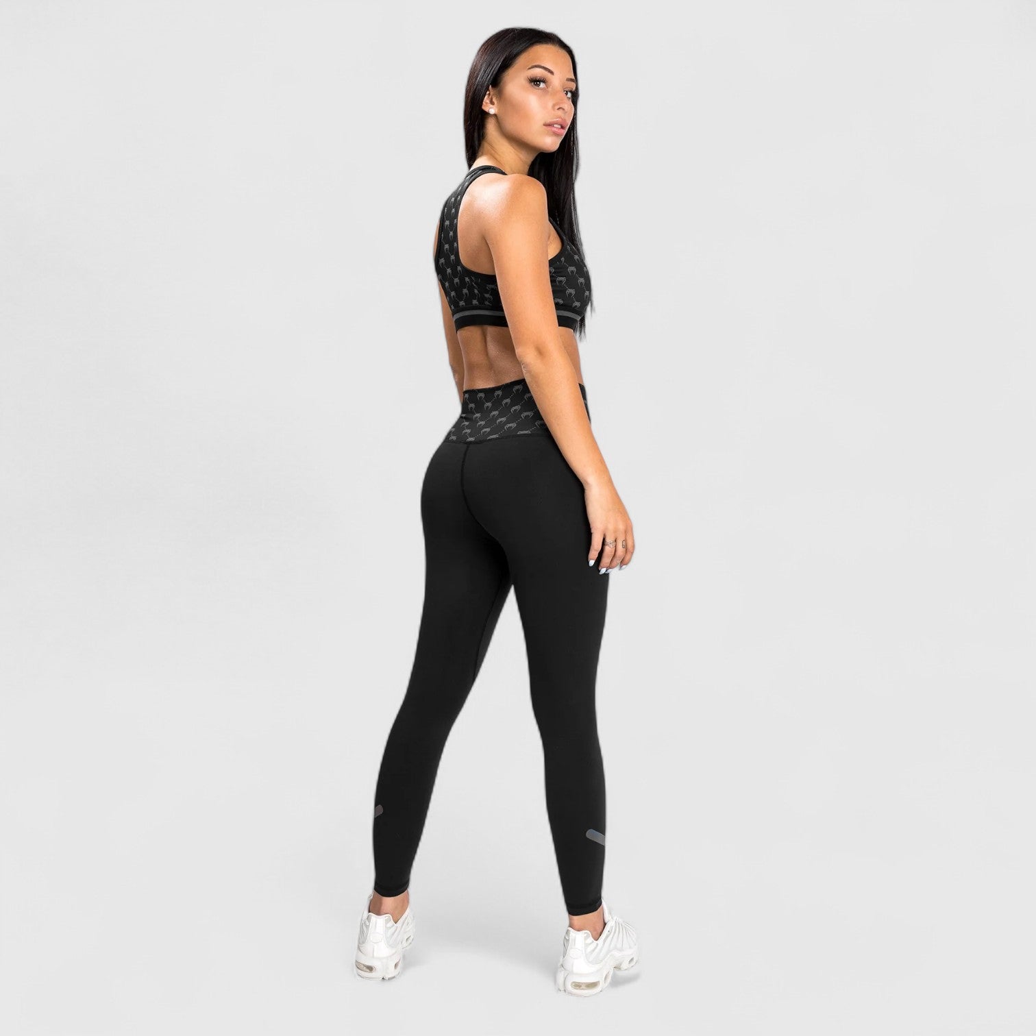 VENUM Monogram 7/8 treningstights Svart/rosa - CombatStore.no