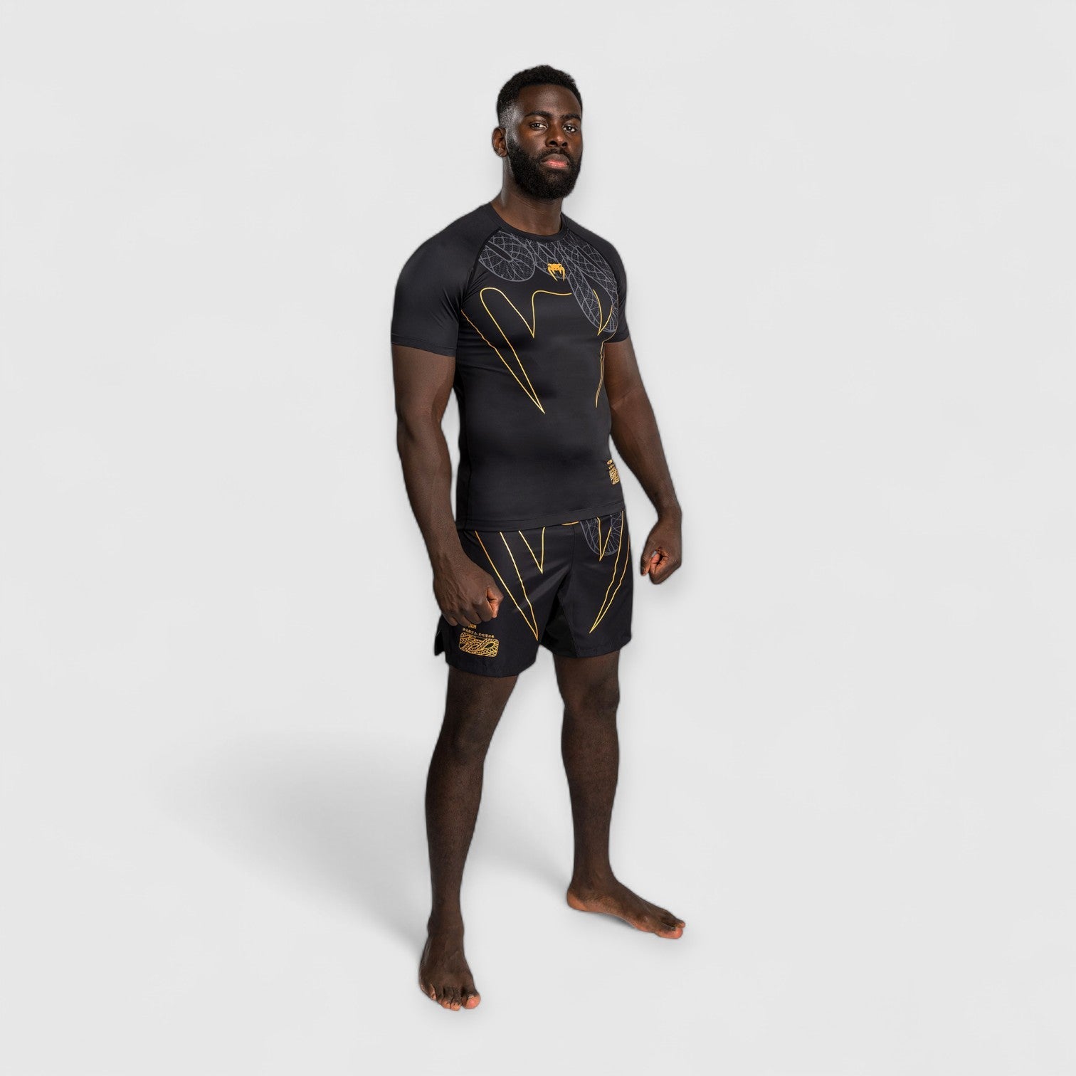 VENUM Serpenti Rashguard med korte ermer - CombatStore.no