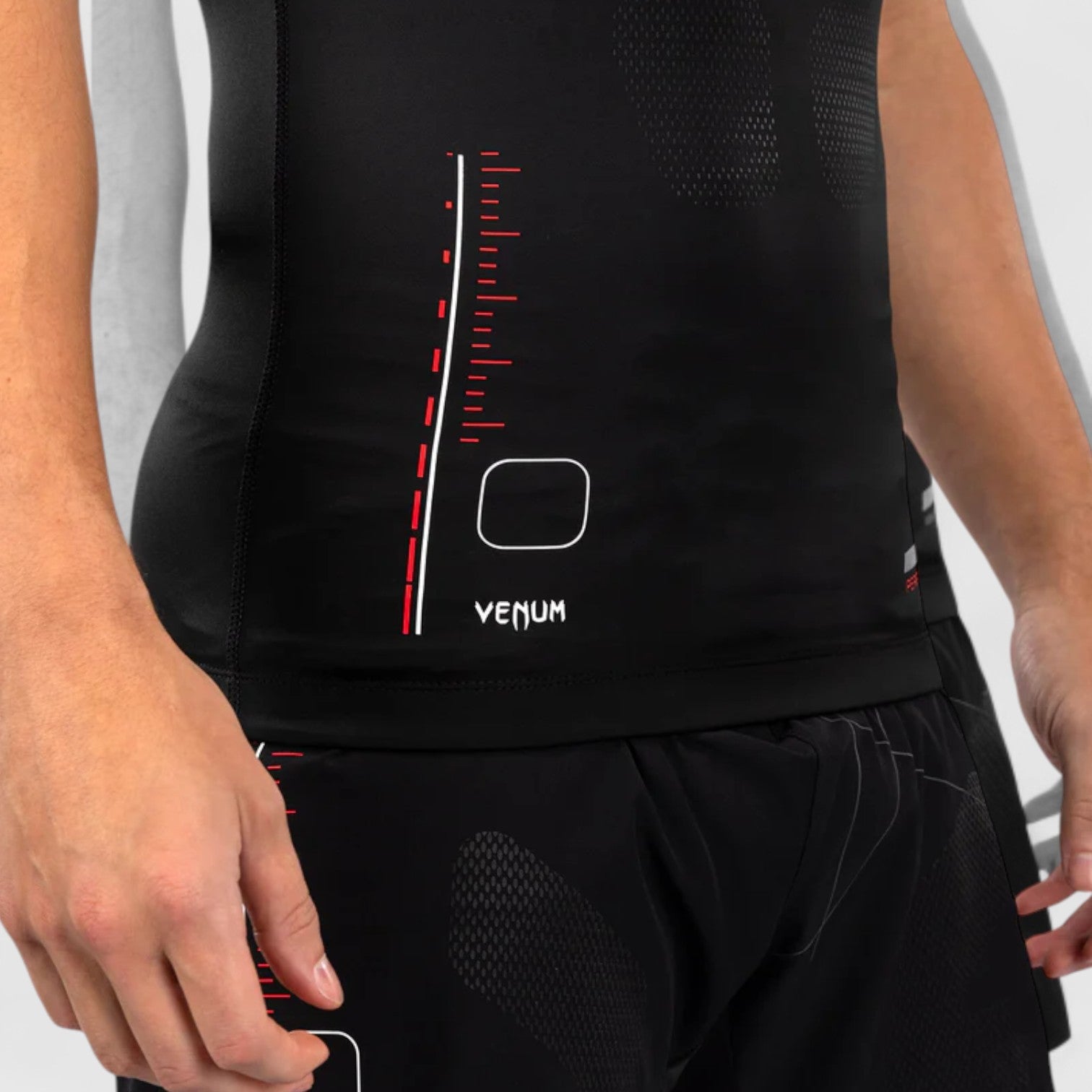 VENUM Tactical XT Rashguard med lange ermer Svart og Rød - CombatStore.no