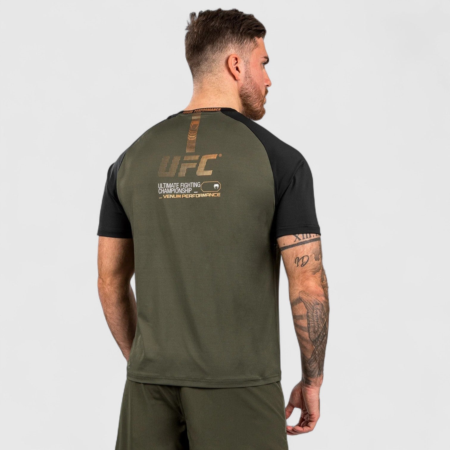 VENUM UFC ADRENALINE Dry - Tech T - skjorte Kaki - CombatStore.no